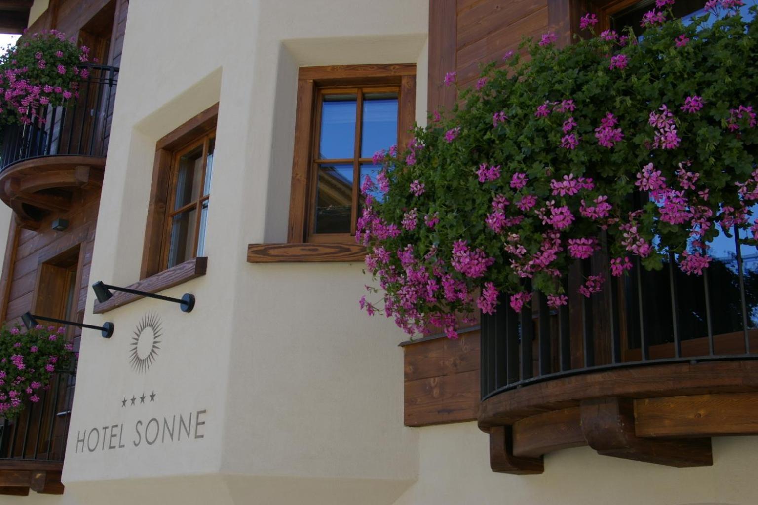 Eco & Wellness Boutique Hotel Sonne Livigno Exterior photo